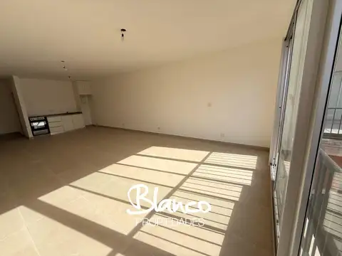 Departamento en Alquiler en Pueblo Caamaño, $ 650.000