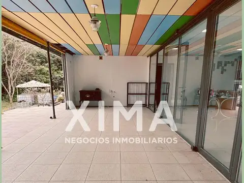 Casa en Alquiler con 1 cochera