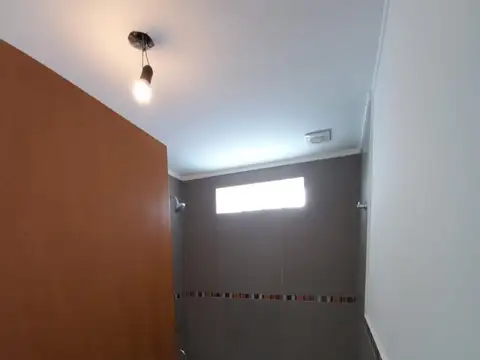 Departamento de 3 ambientes en Bernal con cochera