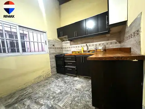 Casa 4 ambientes con 1 baño