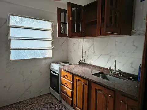 Departamento en Alquiler en Banfield, $ 550.000