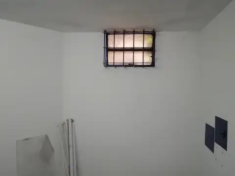 Local en Venta en Pompeya, USD 265.000