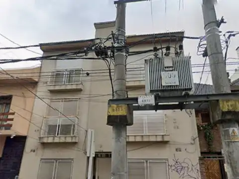 Dpto monoambiente en pplanta baja con patio