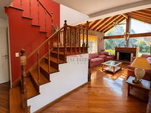 Casa en Venta con 1 cochera