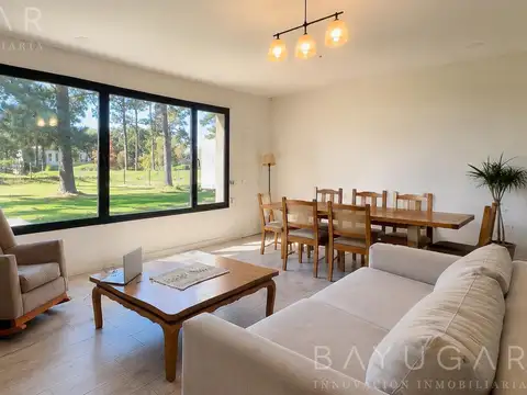 VENTA I Casa 6 ambientes en Pinares C. Club / Exaltación de La Cruz