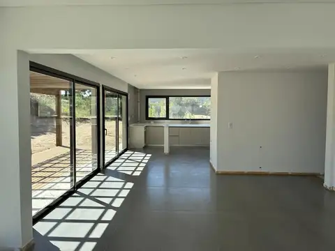Casa en Alquiler al Este
