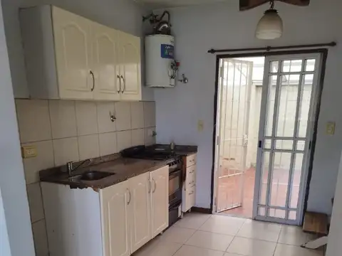 Departamento en Alquiler en Ramos Mejia, $ 850.000