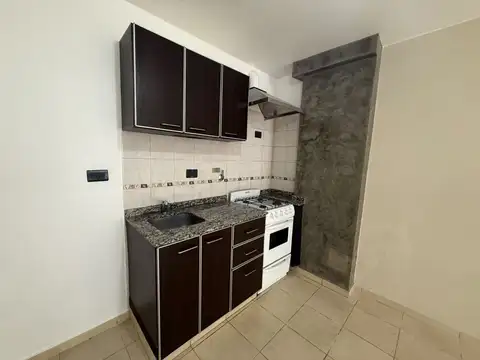 Departamento en Alquiler en Caseros, $ 430.000