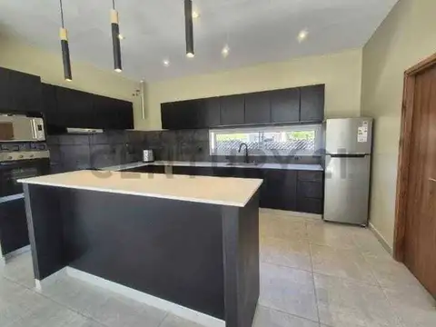 CASA EN VENTA BARRIO NAUTILUS