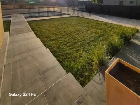CASA EN VENTA BARRIO NAUTILUS