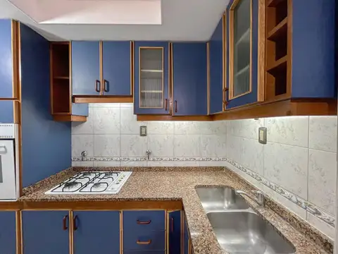 Depto Tipo Casa en Venta en Parque Chacabuco, USD 130.000