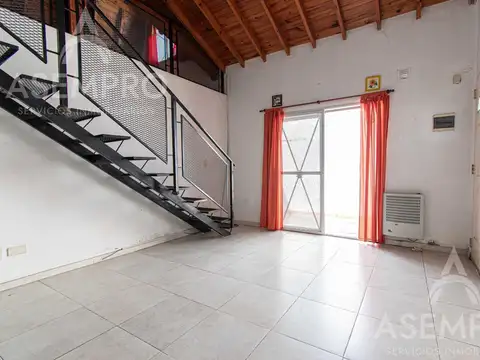 Depto Tipo Casa 3 ambientes con 1 baño