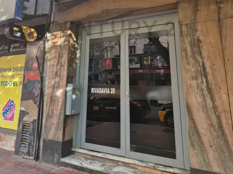 Rivadavia 100, Piso 0