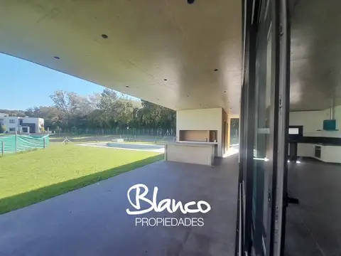 Casa en Venta en Altos De Campo Grande, USD 425.000