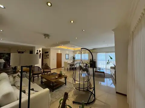 Departamento en Alquiler de 5 dormitorios