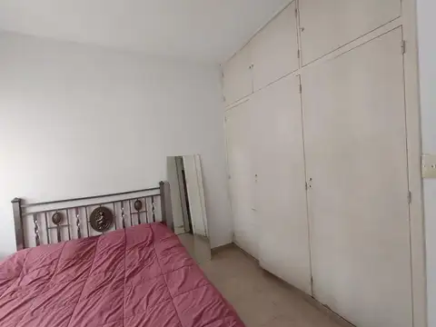 Depto Tipo Casa en Venta 40 años