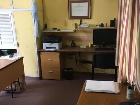 Excelente oportunidad de Oficina con baño propio 