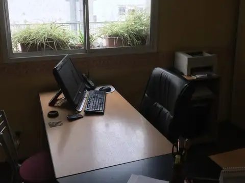 Excelente oportunidad de Oficina con baño propio 