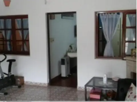 Casa 3 ambientes con 2 baños