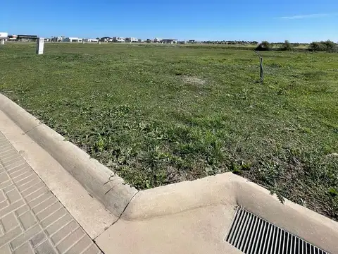 Terreno en Venta en Guillermo E Hudson, USD 90.000