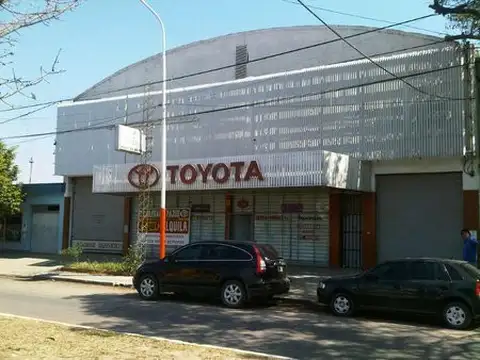 Local en Alquiler 25 años