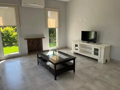 Casa en Venta en Ayres Plaza, USD 355.000