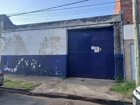 Galpon en Venta 16  mts Fondo