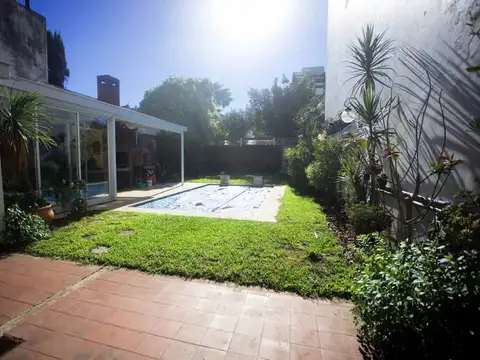 Casa 5 ambientes con 3 baños