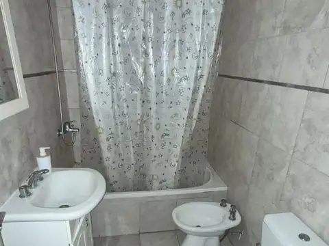 Departamento en Alquiler en Lanús Oeste, $ 490.000