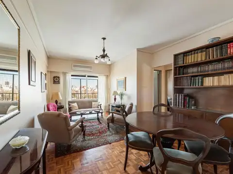 Venta de 3 ambientes con balcón en Belgrano R