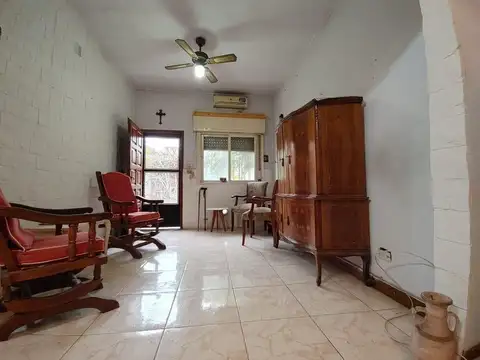 Depto Tipo Casa en Alquiler de 2 dormitorios