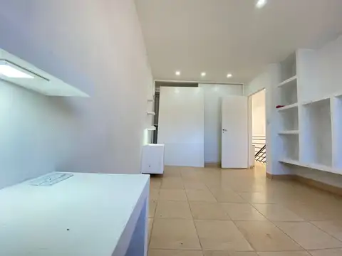 COLDWELL BANKER PLAZA COMERCIALIZA - VENTA | DUPLEX BARRIO LOS PERALES