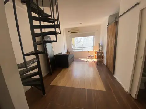 Depto Tipo Casa en Venta en Flores, USD 55.000