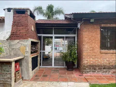 CASA 2 DORM -  Apto CREDITO - Sobre Av. B. Sur Mer - Pacheco - POZZI INMO