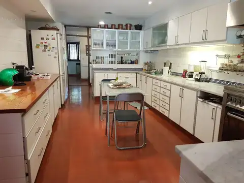 CASA EN VENTA EN ACASSUSO