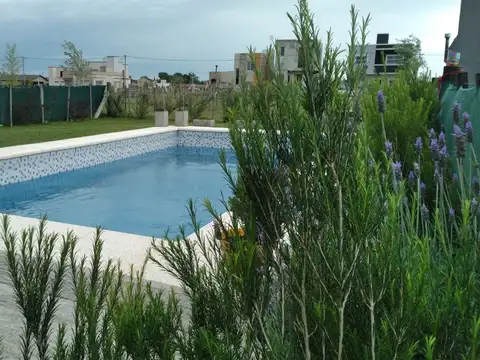 Casa en Venta con 1 cochera