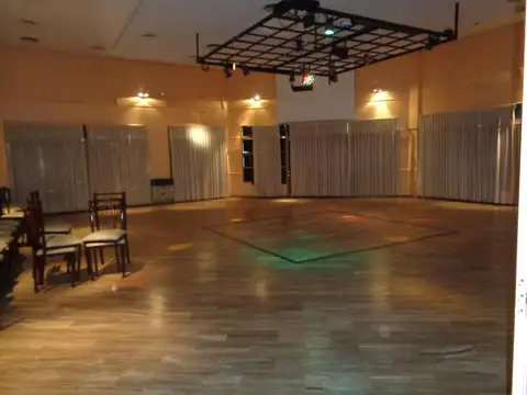 Local en Venta 30 años