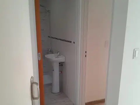 Departamento en Alquiler en Caseros, $ 450.000