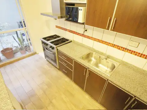 Depto Tipo Casa en Venta en Almagro, USD 190.000