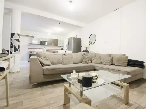 Maza 300, Piso pb