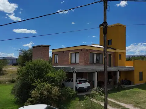 Venta Casa 3 dormitorios Mina Clavero Cordoba