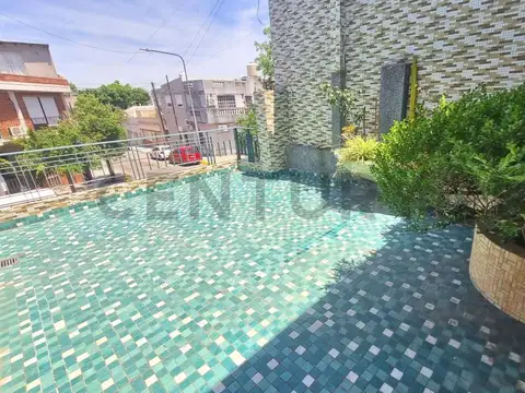 Venta de PH tipo CASA 5 AMBIENTES en Pompeya, Capital Federal