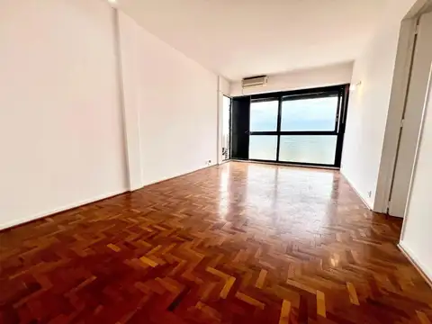 Hipólito Yrigoyen 100