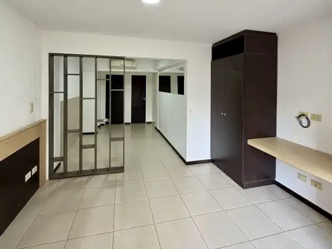 Dorrego 100, Piso 4