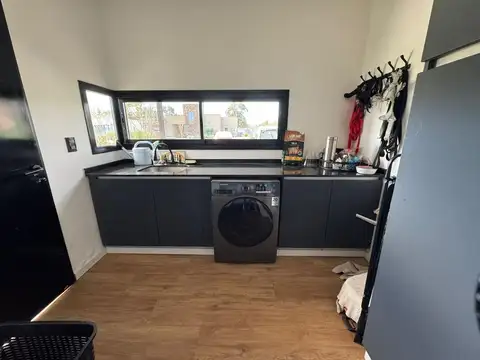 Casa en Venta con 4 cocheras