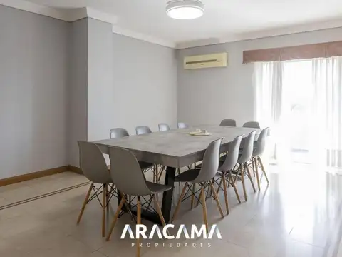 Departamento en Venta con 3 cocheras