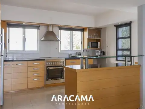Departamento en Venta en Monte Grande, USD 215.000