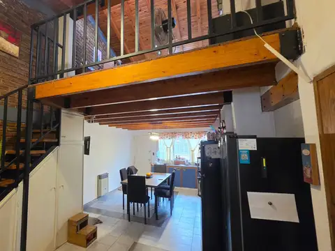 Casa 4 ambientes con 1 baño