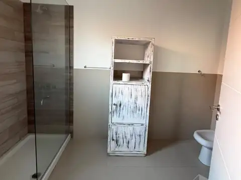 Casa en Venta en Los Troncos, USD 420.000