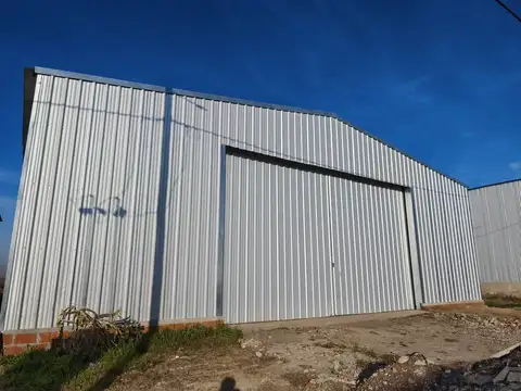 Galpón 400 m2 - Zona industrial